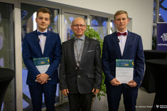 D. Szynal, M. Braun, J. Oleksy